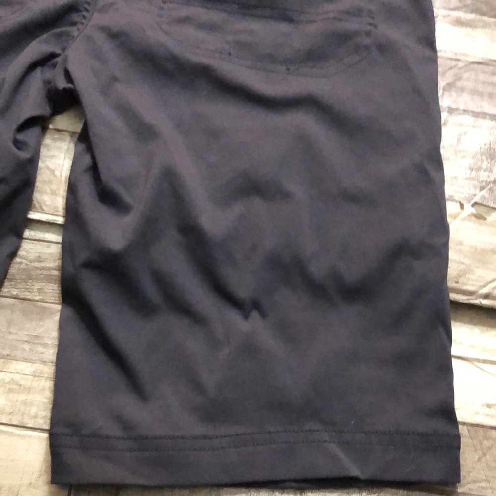 PrAna grey flat front Bermuda Hiking Walking shorts - Picture 9 of 15